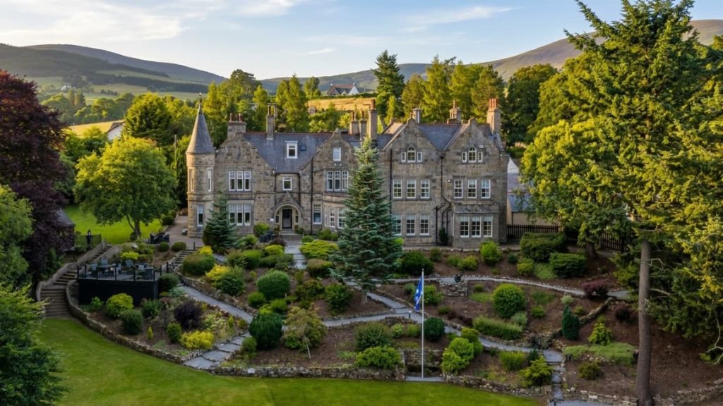 The Dowans Hotel - Accommodation in Speyside