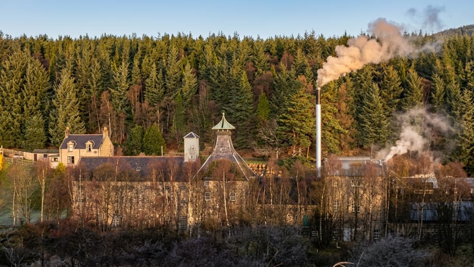 Whisky Tours of Speyside Distillery